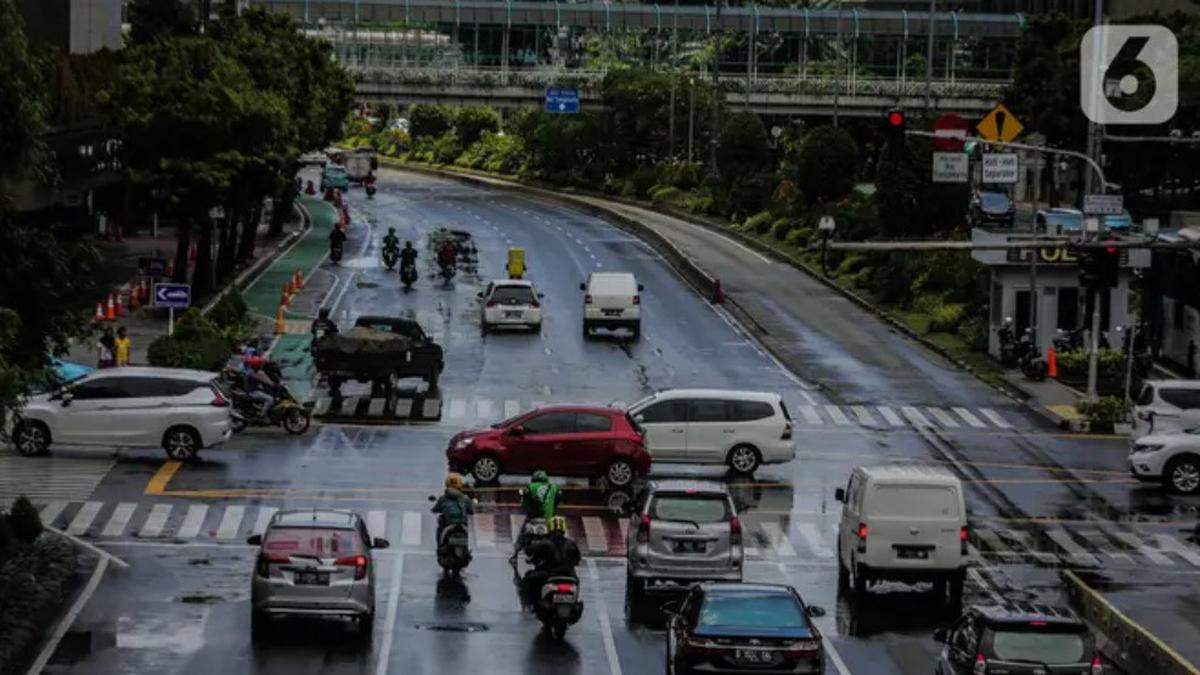 Aturan Ganjil Genap Jakarta Berlaku Kembali, Ini Jadwal & Sanksinya
